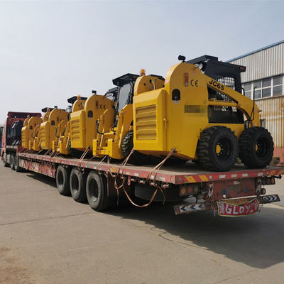 Κίτρινο χρώμα φορτωτών ολισθήσεων 4WD Kubota με την πολυ σύνδεση λειτουργίας