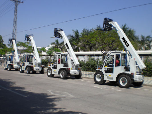 τετράτροχο Drive EPA diesel τηλεσκοπικό Forklift 4WD Telehandler φορτίων χειριστών 2.5T μηχανών τηλεσκοπικό
