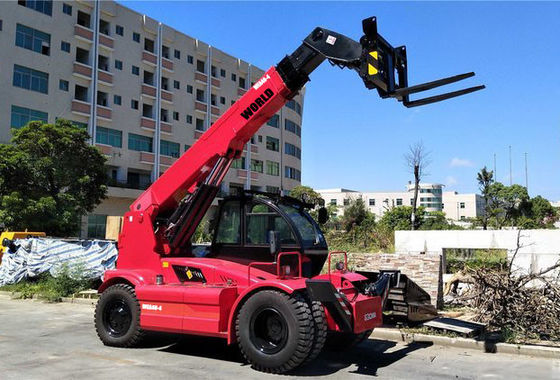 Forklift παγκόσμιων 5ton τραχύ εκτάσεων με τον τηλεσκοπικό χειριστή πιστοποίησης