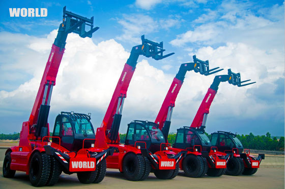 Forklift παγκόσμιων 5ton τραχύ εκτάσεων με τον τηλεσκοπικό χειριστή πιστοποίησης