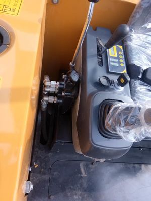 Επίπεδο 3/ Τρίτο στάδιο Μίνι Excavator Crawler Μέγιστη δύναμη ανασκαφής του βραχίονα 10,5KN